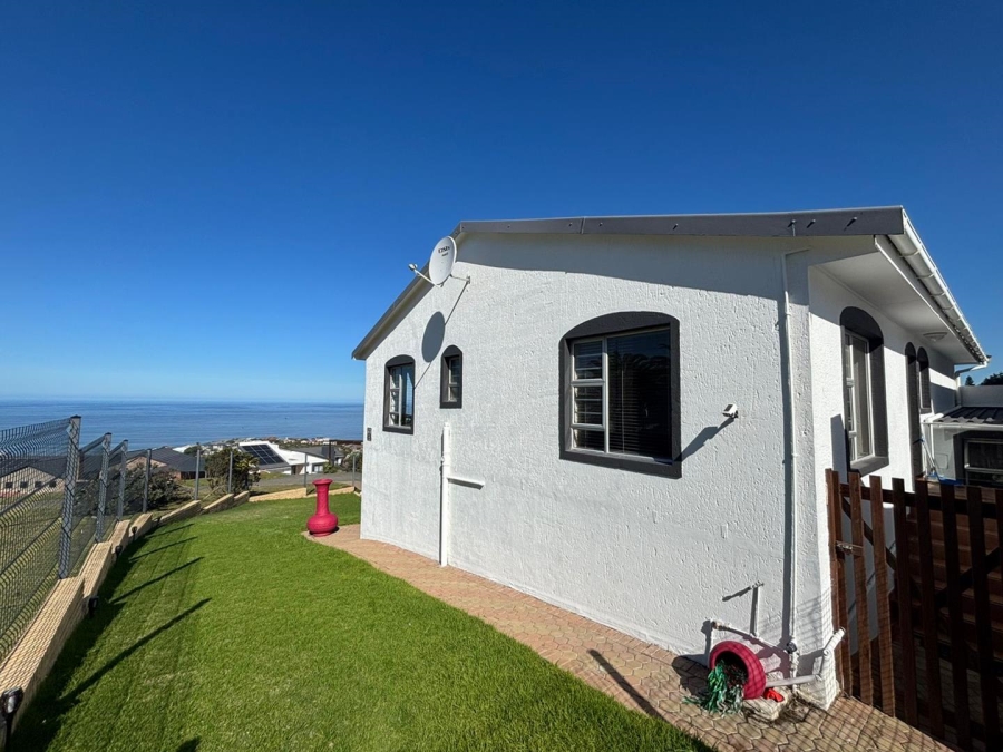 3 Bedroom Property for Sale in Dana Bay Western Cape